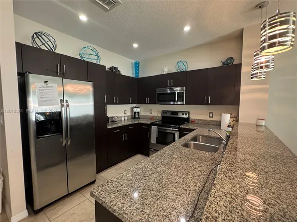 2333 SE 5th St #2333, Pompano Beach, FL 33062
