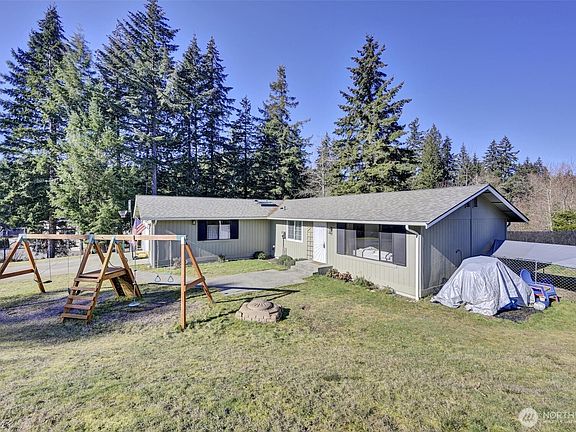 3rd image of 11909 138th Avenue NW