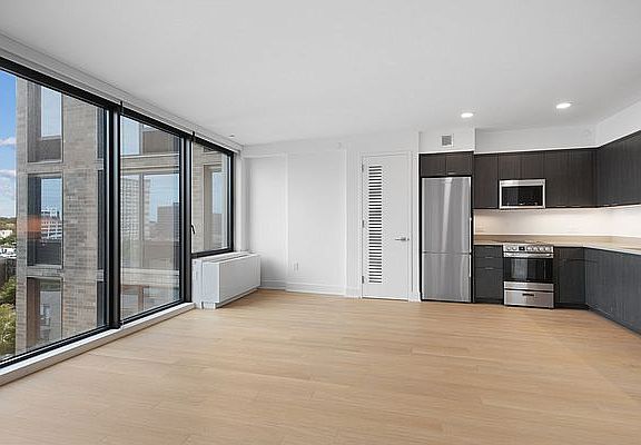 5th image of 662 Pacific St #17T