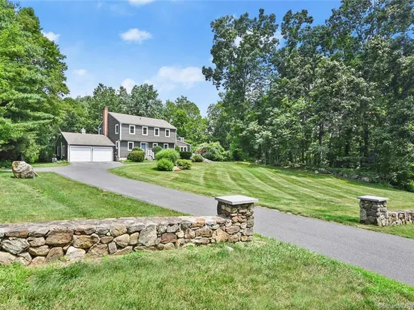 134 Bridle Path Road, Southbury, CT 06488