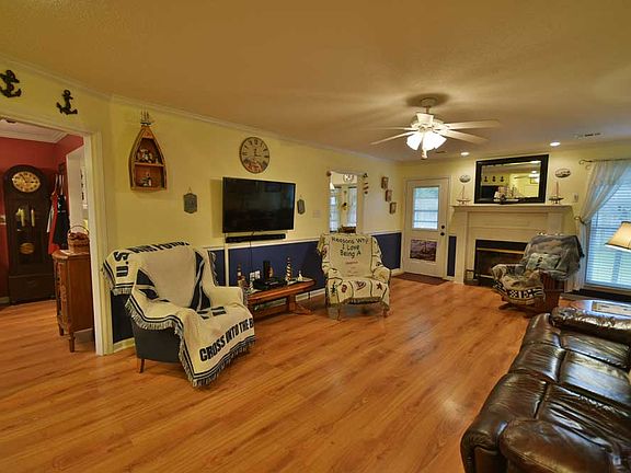 4th image of 61 Wedgewood Dr