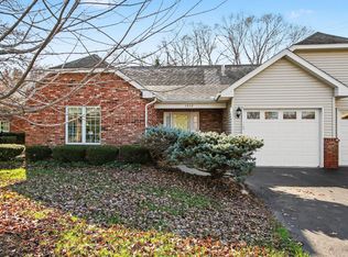 1212 Silhavy Cir, Valparaiso, IN 46383