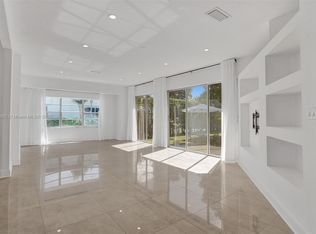 1318 Jackson St, Hollywood, FL 33019