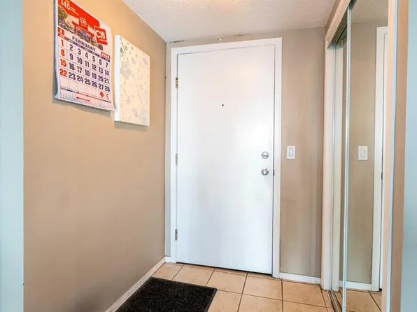 1121 W 6th Ave SW #1006, Calgary, AB T2P 5J4