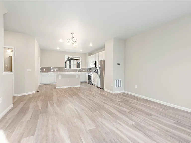 1330 Hoyt St #5 — Photo 12