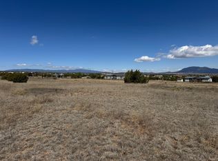 14 Range Rd, Edgewood, NM 87015