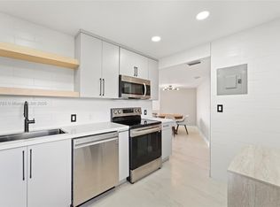 3301 N Country Club Dr APT 508, Aventura, FL 33180
