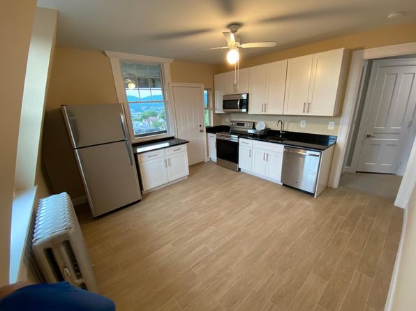 807 Clay Ave #3L