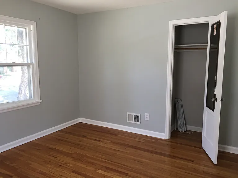 6021 William St — Photo 7