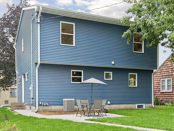 4th image of 3025 Natchez Ave S