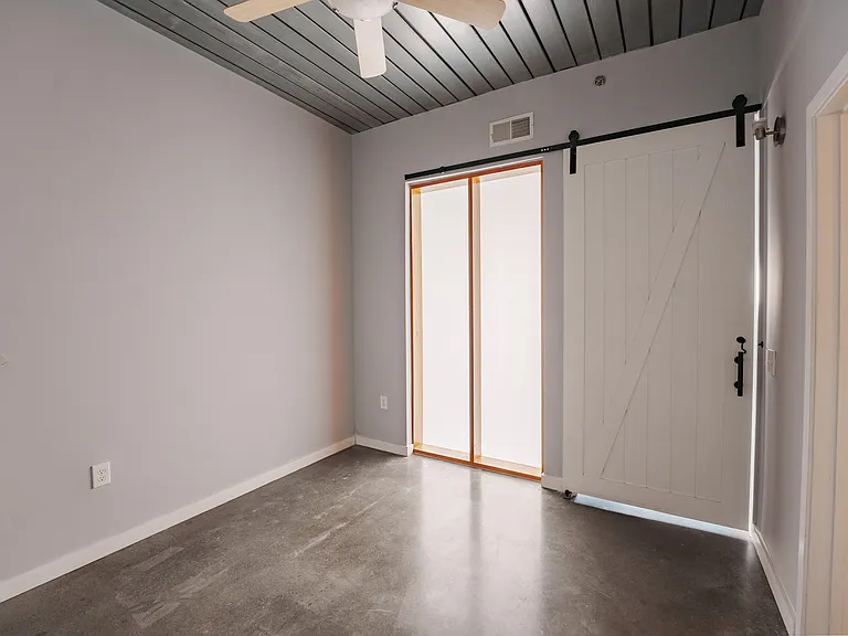 620 Glen Iris Dr NE #324 — Photo 7