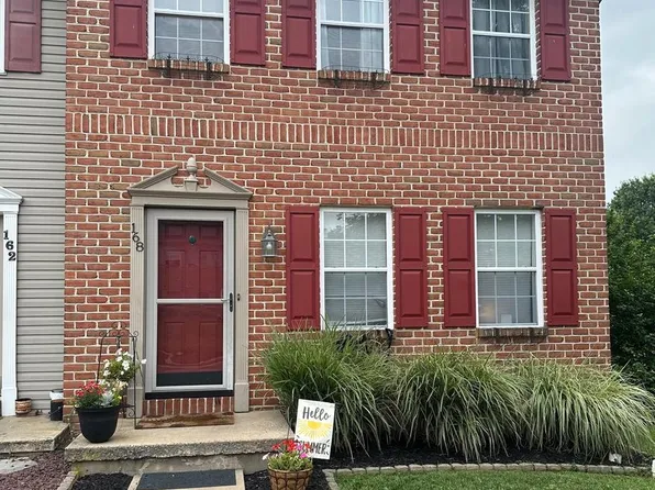 168 Foxchase Dr, Elizabethtown, PA 17022