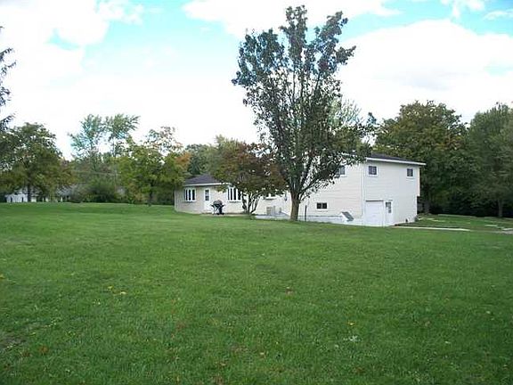 3rd image of 9422 W Bethel Ave