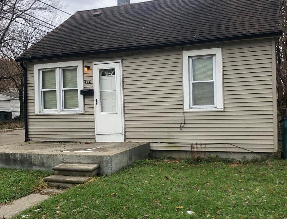1st image of 440 E Hayes Ave
