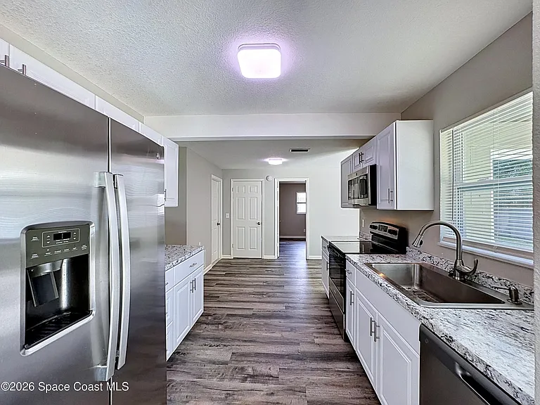 1525 Polaris St — Photo 11