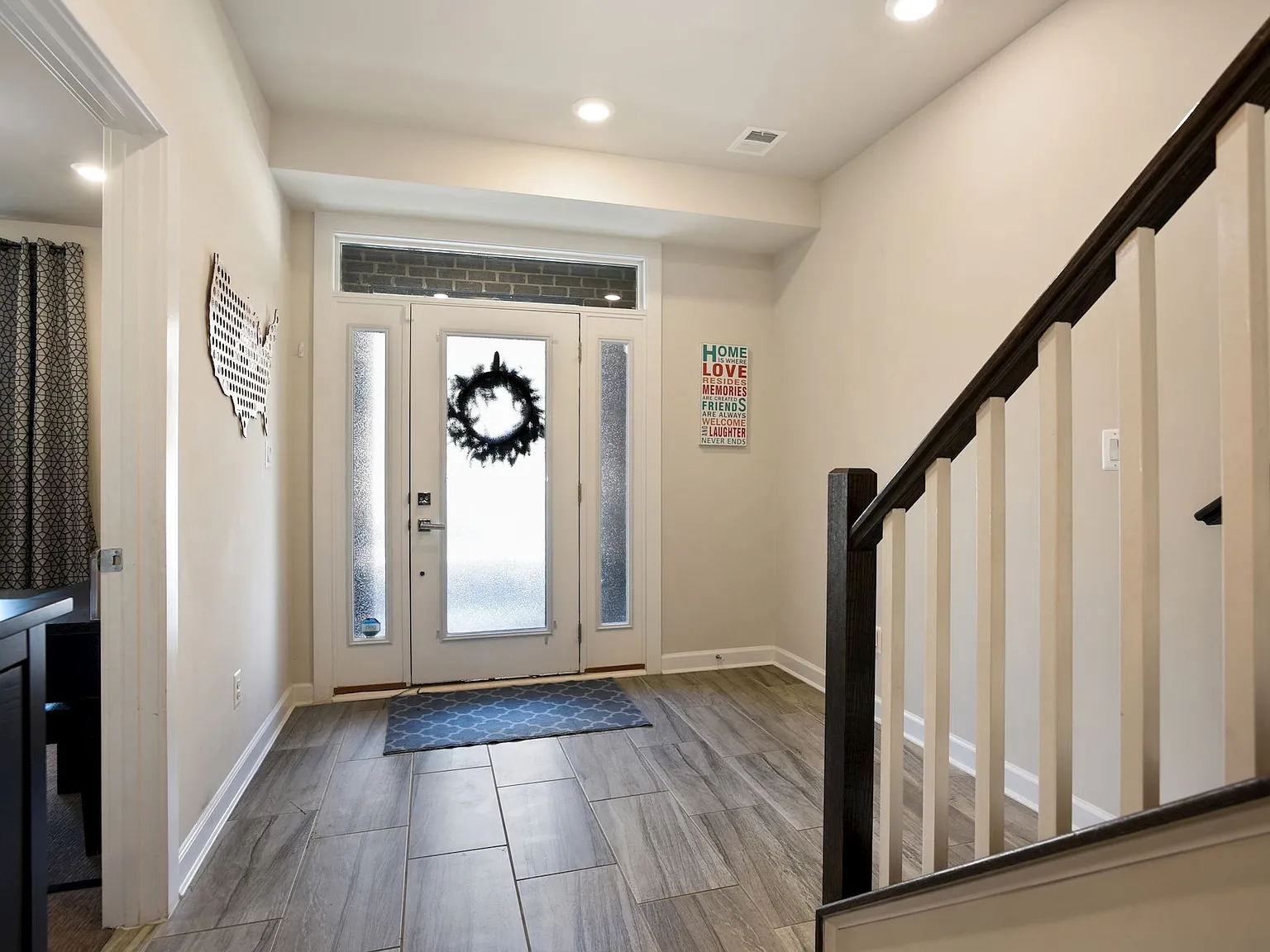 4 bed, 3.5 bath, 2751 sqft, $3,700 — Photo 3