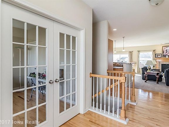 2nd image of 15224 Prairie Ave