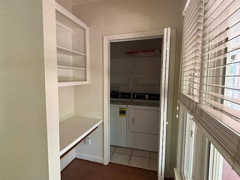 1620 Warrenton St — Photo 3
