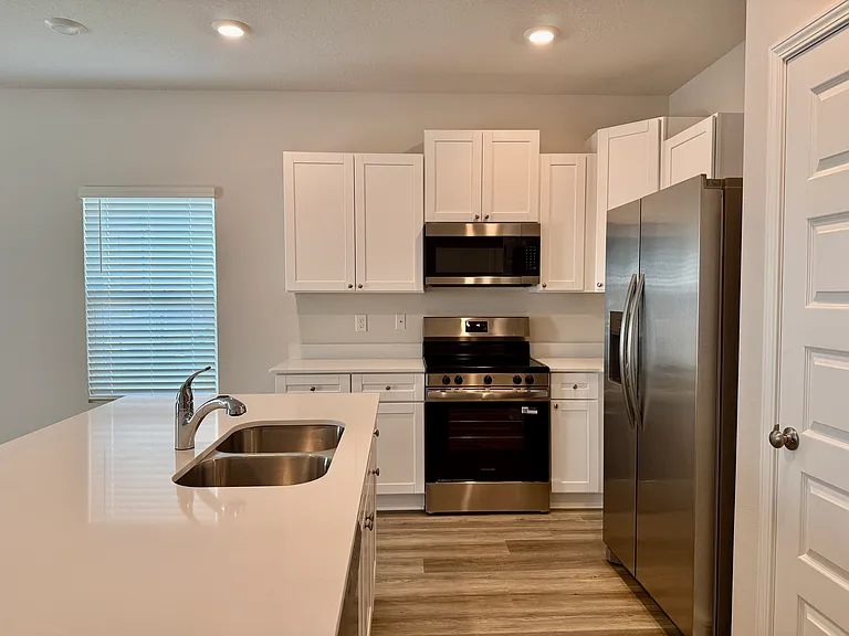 4067 Pendragon Cir — Photo 4
