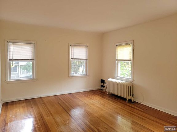 3rd image of 75 N Central Ave #2