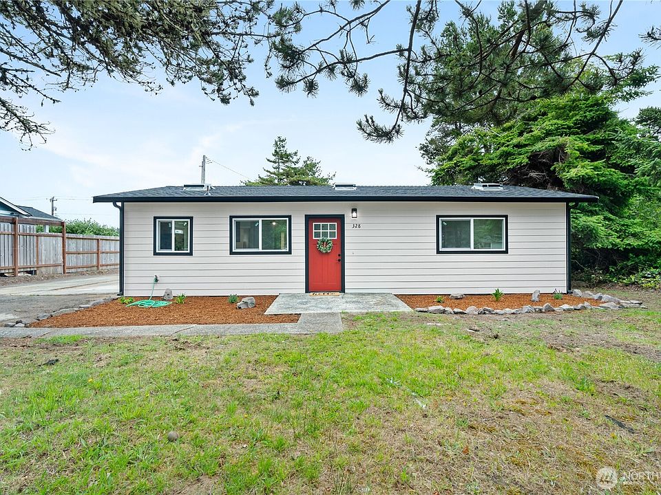 1st image of 328 Ensign Avenue NW
