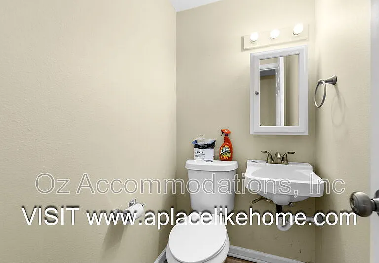 9514 Glenwood St — Photo 29