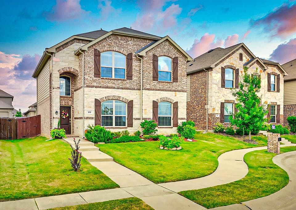 1st image of 613 Crazy Horse Dr
