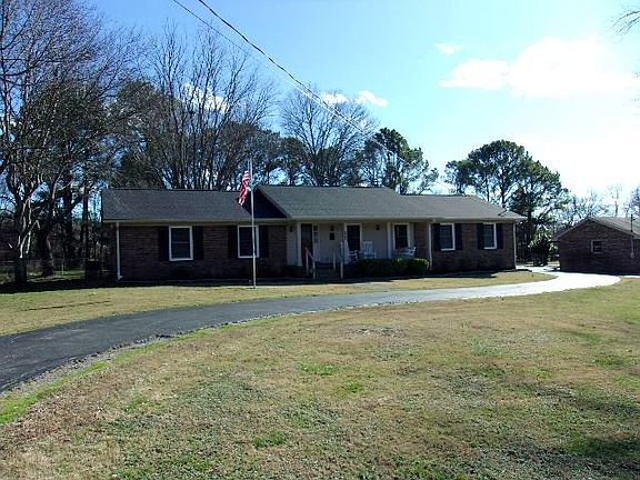 2nd image of 507 Emily Dr