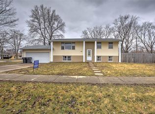 219 S View St, Oreana, IL 62554