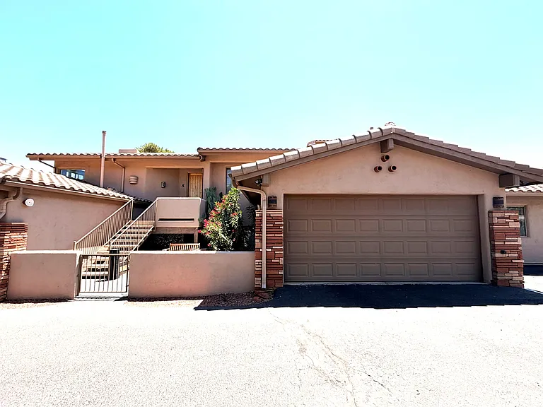 520 Jordan Rd #5 — Photo 1