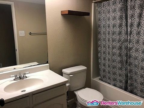 5th image of 3239 E El Moro Cir