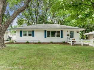 4112 Rose Hedge Dr, Des Moines, IA 50310