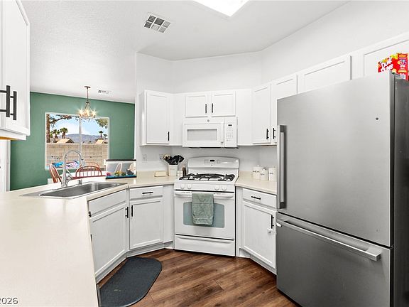 3rd image of 7353 Ridge Star Ct