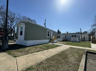 1 Robin Rd #1, Hazlet, NJ 07734