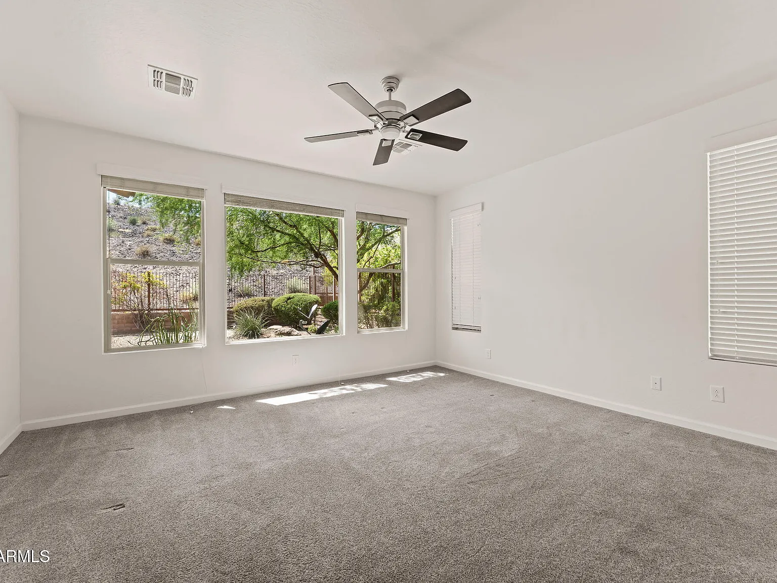2 bed, 2.0 bath, 1570 sqft, $2,000 — Photo 4