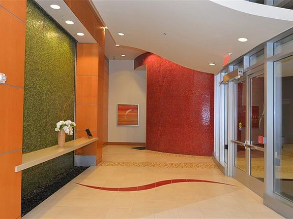 3rd image of 155 Court Ave #1712