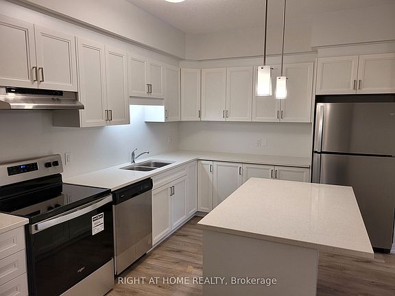 2nd image of 261 Woodbine Ave #79A