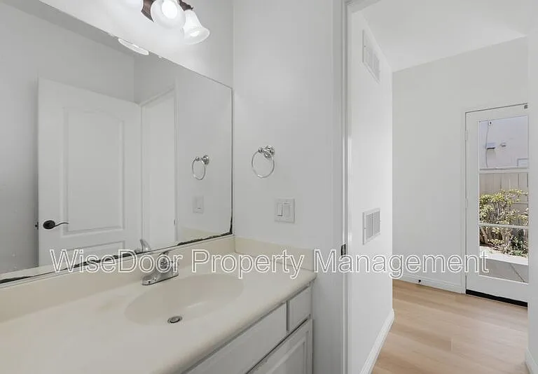 1087 Waterfall Way — Photo 21