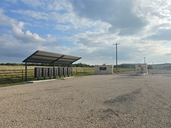 2277 Hidden Valley Rd, Glen Rose, TX 76043
