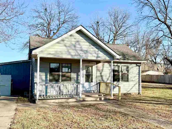 1002 S 9th St, Blackwell, OK 74631