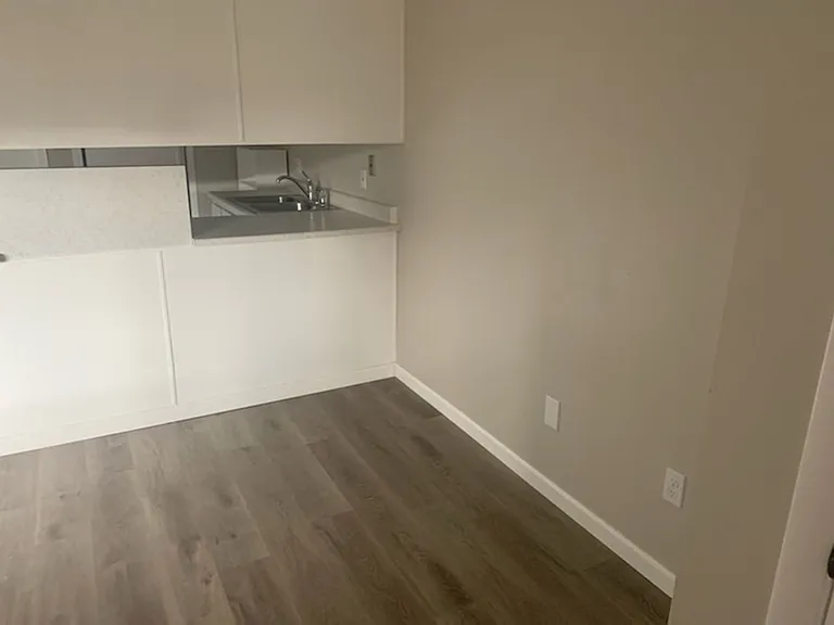 301 Kiwanis Park Ln — Photo 21