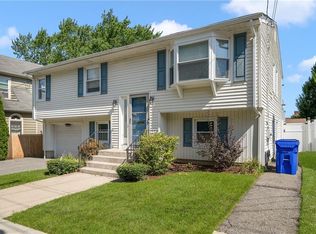 107 Dexterdale Rd, Providence, RI 02906