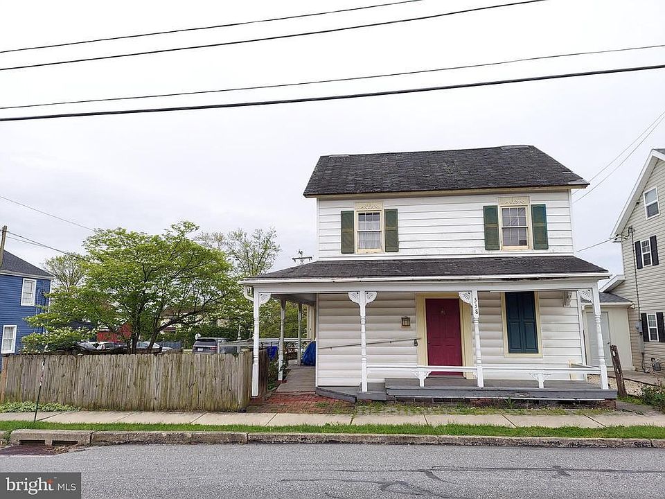 1st image of 338 Main St