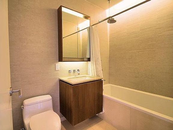 5th image of 555 W 59th St APT 22E