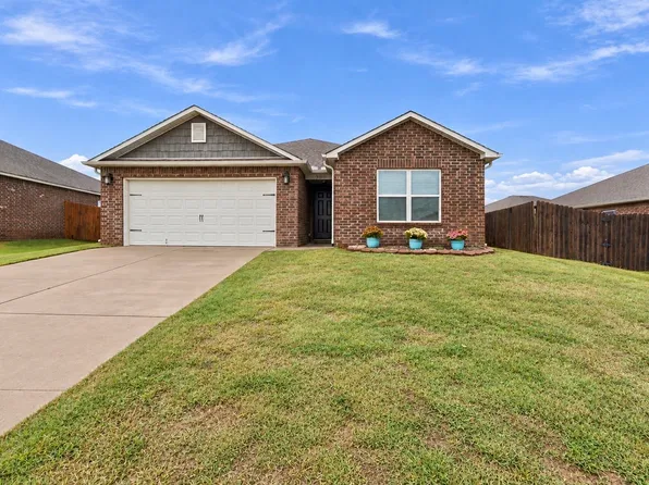2005 Orchid Ln, Claremore, OK 74019