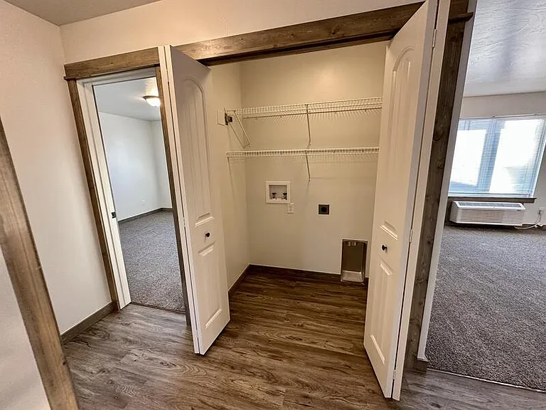 59 Dunbar Ave #4 — Photo 11