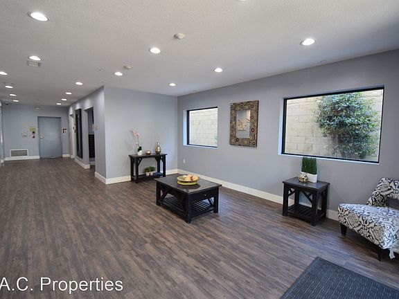 3rd image of 7851 Ventura Canyon Ave #316