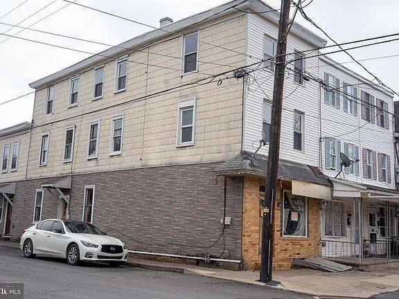 2nd image of 333 N Vine St