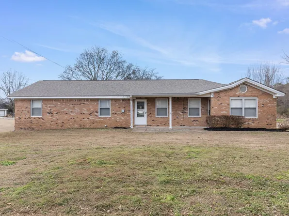 445 Wheeler St, Rogersville, AL 35652