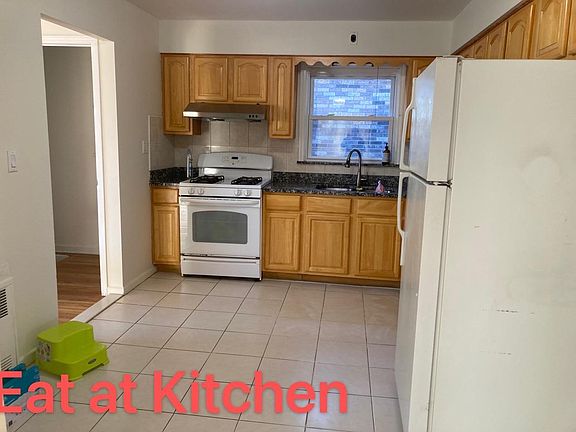 4th image of 15907 45th Ave Floor 2